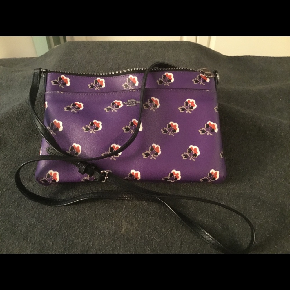 Coach (authentic) crossbody